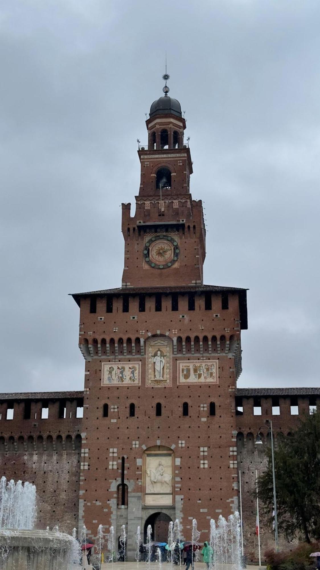 Bellissimo Mini A Tema Bandiera Italiana, Potente Wi-fi, 3 Linee Metropolitane Dietro Casa, Collegato Direttamente Con Aeroporto Di Malpensa E Rho Fiera Appartement