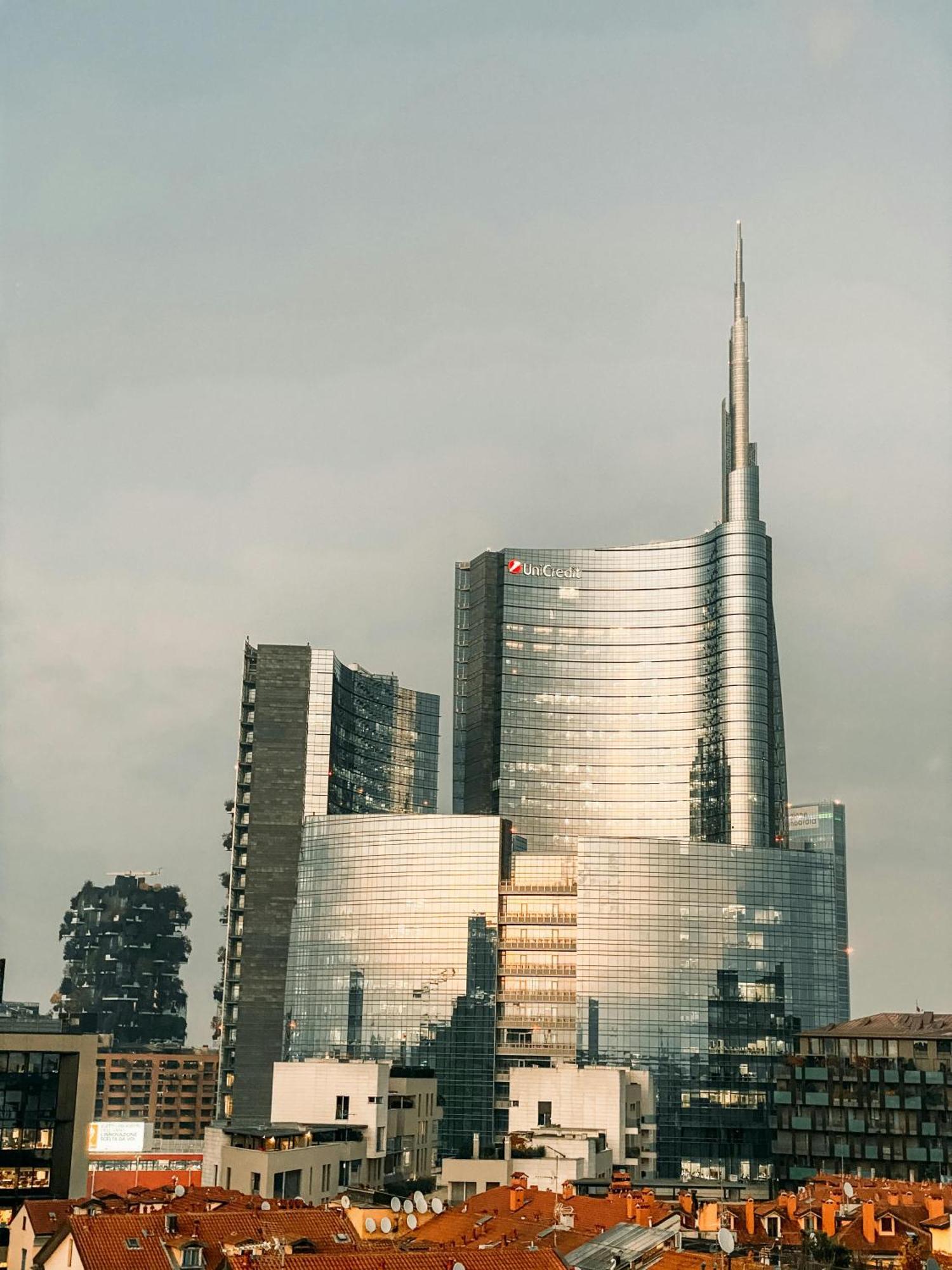 Appartement Bellissimo Mini A Tema Bandiera Italiana, Potente Wi-fi, 3 Linee Metropolitane Dietro Casa, Collegato Direttamente Con Aeroporto Di Malpensa E Rho Fiera *