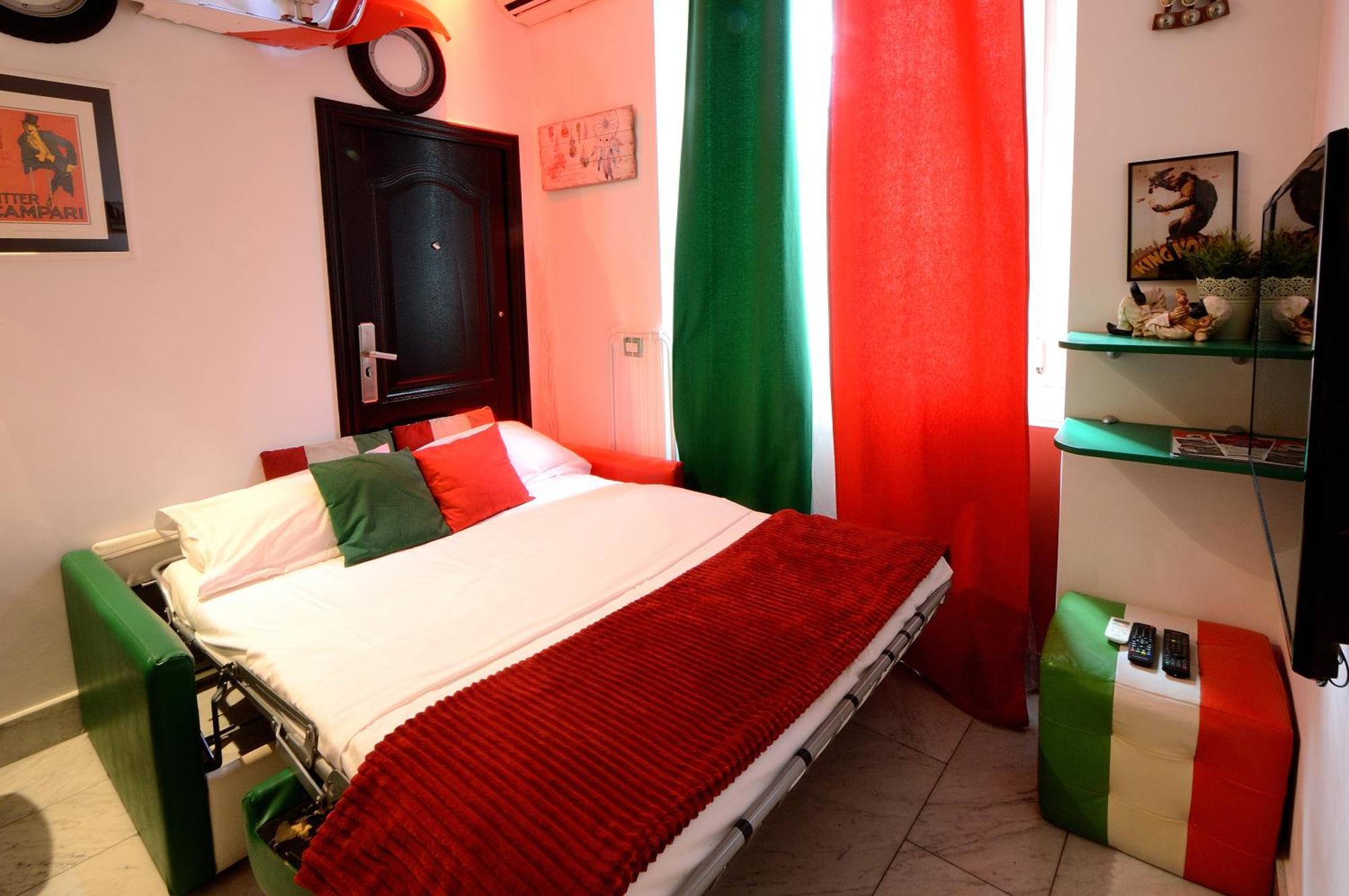 Bellissimo Mini A Tema Bandiera Italiana, Potente Wi-fi, 3 Linee Metropolitane Dietro Casa, Collegato Direttamente Con Aeroporto Di Malpensa E Rho Fiera
