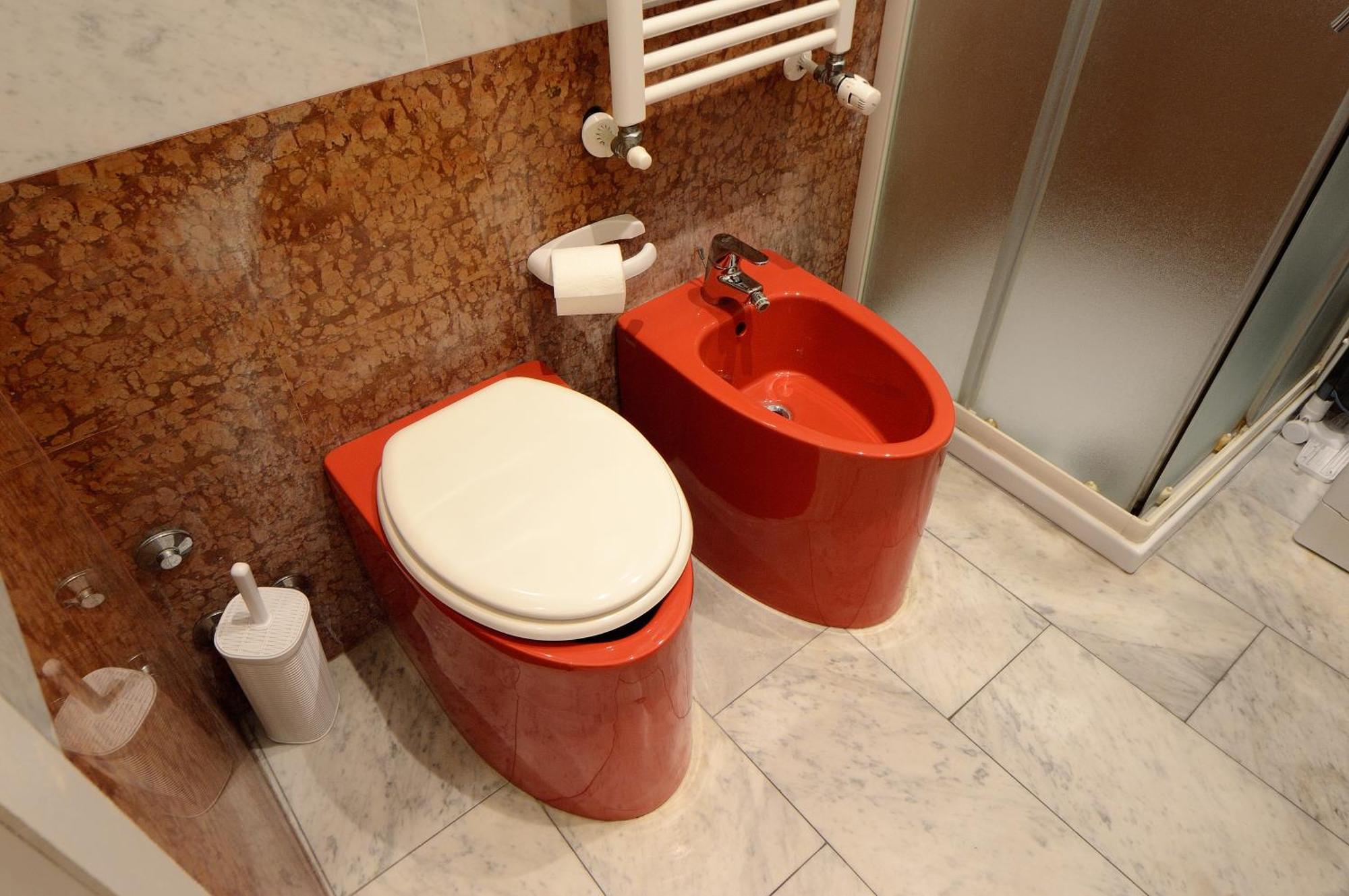 Bellissimo Mini A Tema Bandiera Italiana, Potente Wi-fi, 3 Linee Metropolitane Dietro Casa, Collegato Direttamente Con Aeroporto Di Malpensa E Rho Fiera Appartement