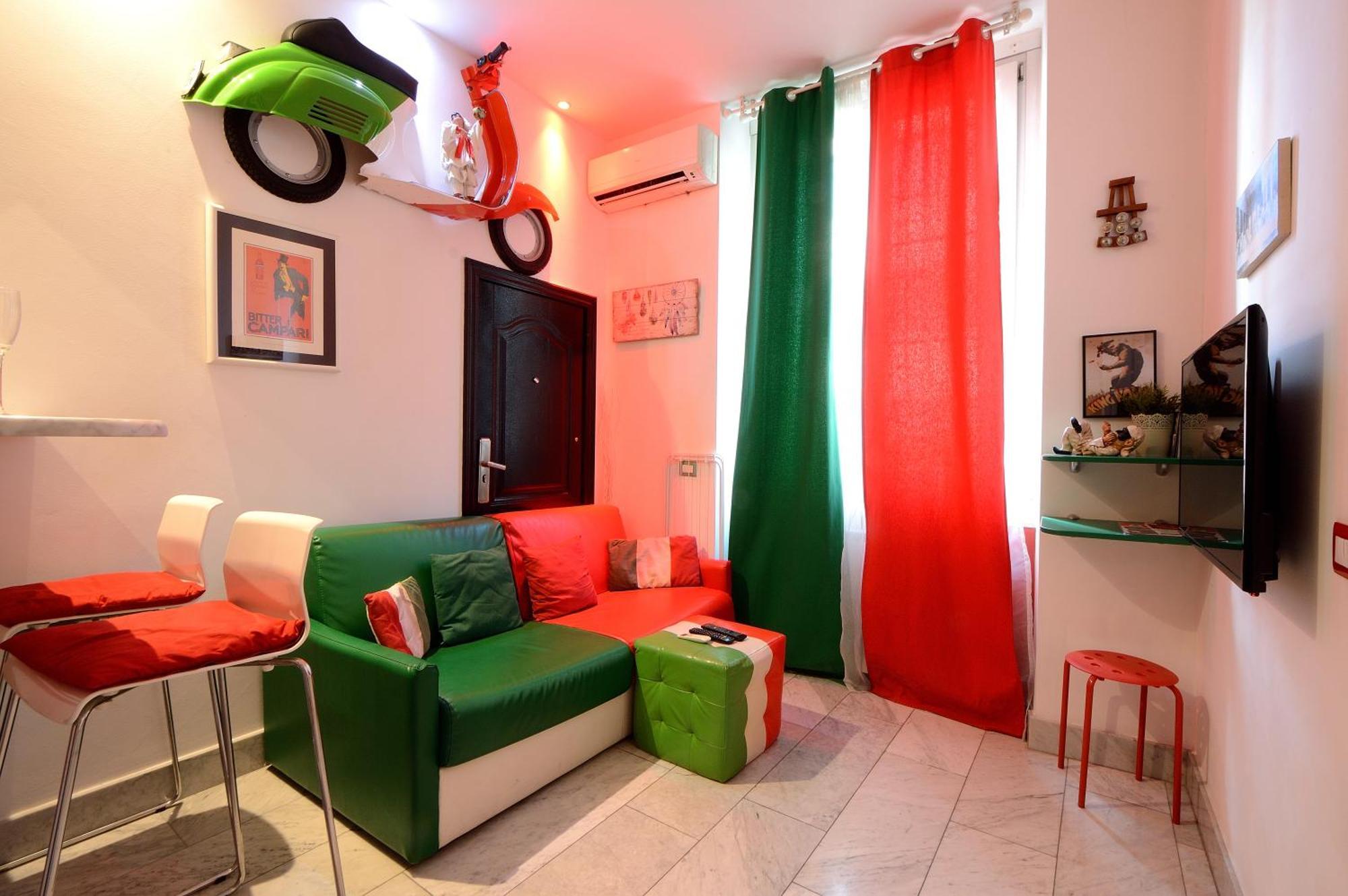 Bellissimo Mini A Tema Bandiera Italiana, Potente Wi-fi, 3 Linee Metropolitane Dietro Casa, Collegato Direttamente Con Aeroporto Di Malpensa E Rho Fiera Appartement *
